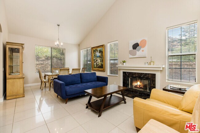 Building Photo - 1759 Canyon Vista Dr