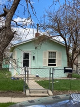 Building Photo - 156 N Fenway St