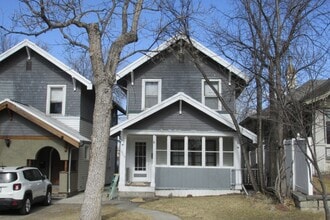 Building Photo - 1023 1st Ave S