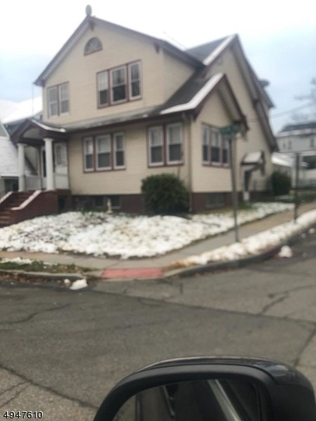 Primary Photo - 2040 Edison Terrace