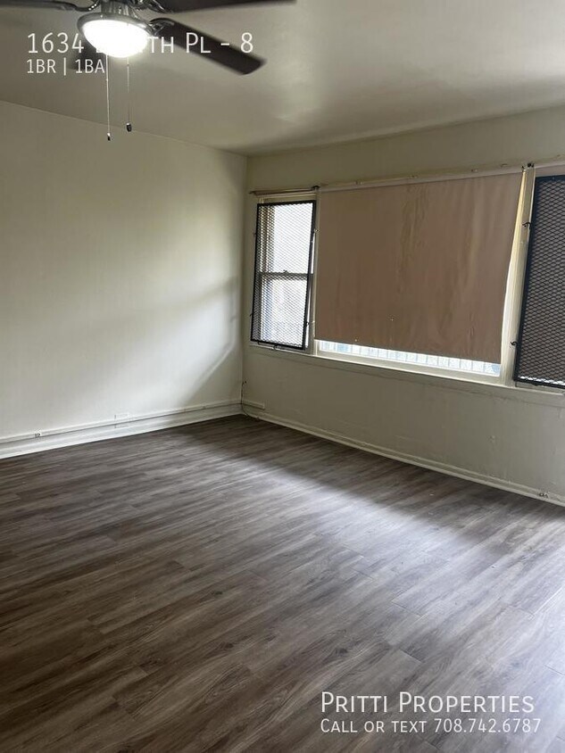 Primary Photo - 1634 E 74th Pl