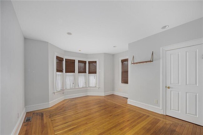 Foto del edificio - 225 Carpenter St