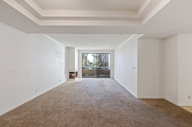 Foto del edificio - 2122 Century Park Ln