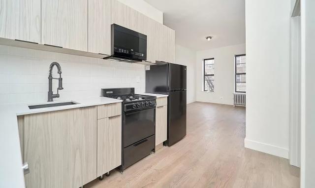 Foto del edificio - 3 bedroom in New York NY 10003