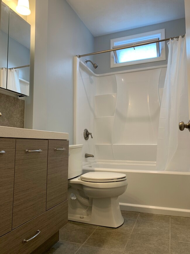 Building Photo - 85 Harvey St