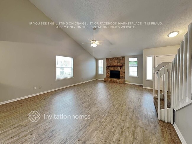 Building Photo - 10828 Losco Jct Dr