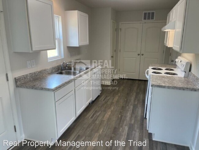 Foto del edificio - 3 br, 2.5 bath House - 4118 Devonwood Court
