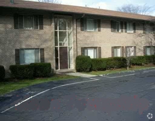 Building Photo - 2029 Sanlin Dr