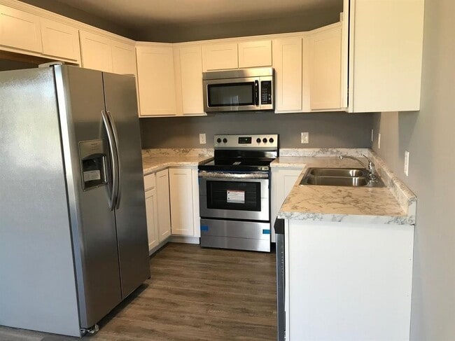 Kitchen - 3032 Ransom Way