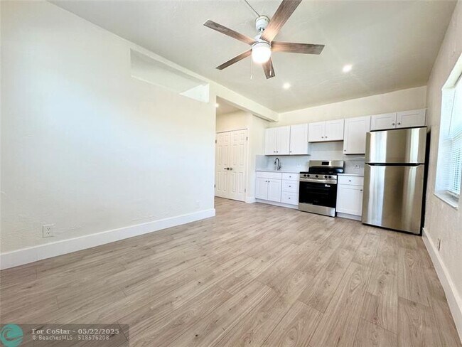 Foto del edificio - 1037 NE 16th Ave