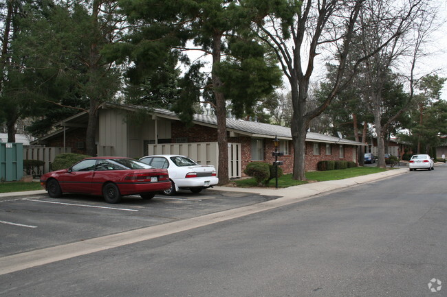 Foto del edificio - Parkway Flats