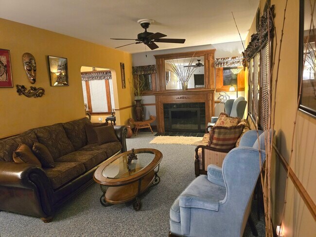 Foto del edificio - 437 S Craig Pl