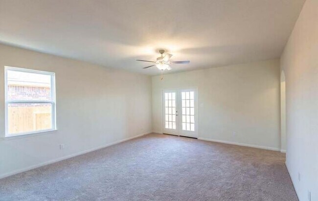 Building Photo - 9510 Opal Gates Dr