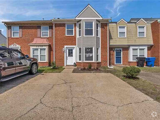 Building Photo - 1376 Battleford Dr