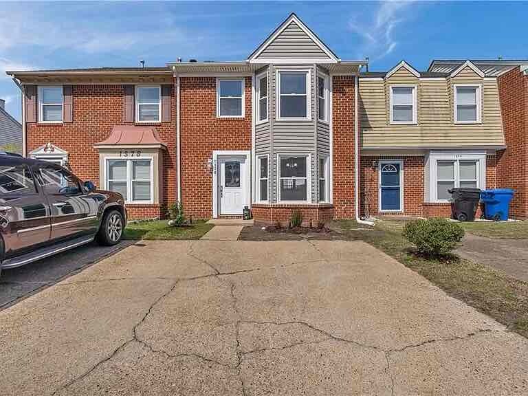 Foto principal - 1376 Battleford Dr