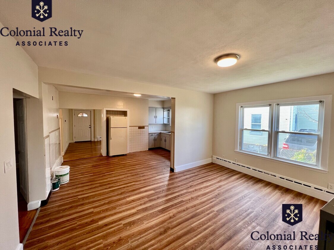 17 Green St Unit 1, Newton, MA 02458 Condo for Rent in Newton, MA