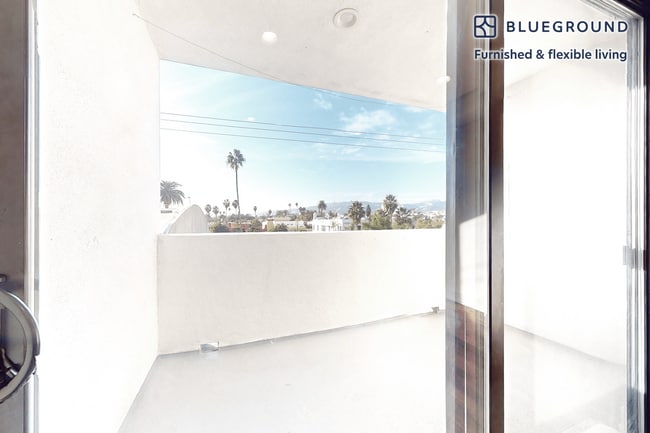 Building Photo - 807 N Hudson Ave