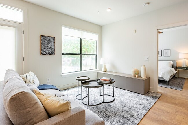 Foto del edificio - 2221 W Dallas St