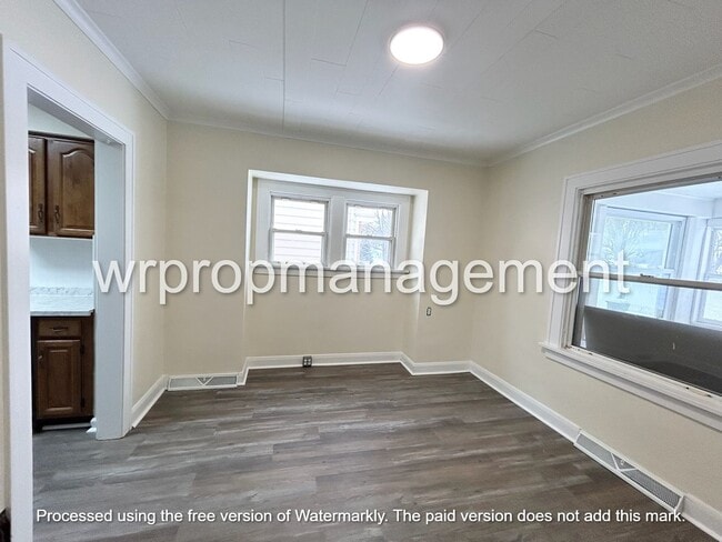 Foto del edificio - 3 Bed 1.5 Bath Home in West Toledo