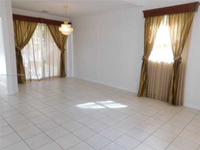 Foto del edificio - 21543 SW 92nd Pl