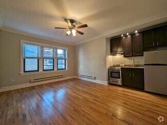 Building Photo - 4743 N Hermitage Ave