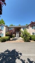 Building Photo - 3939 Arrowhead Dr