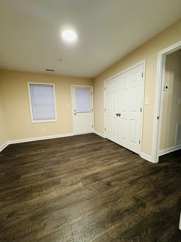 Foto del edificio - 1150 Cross Creek Cir
