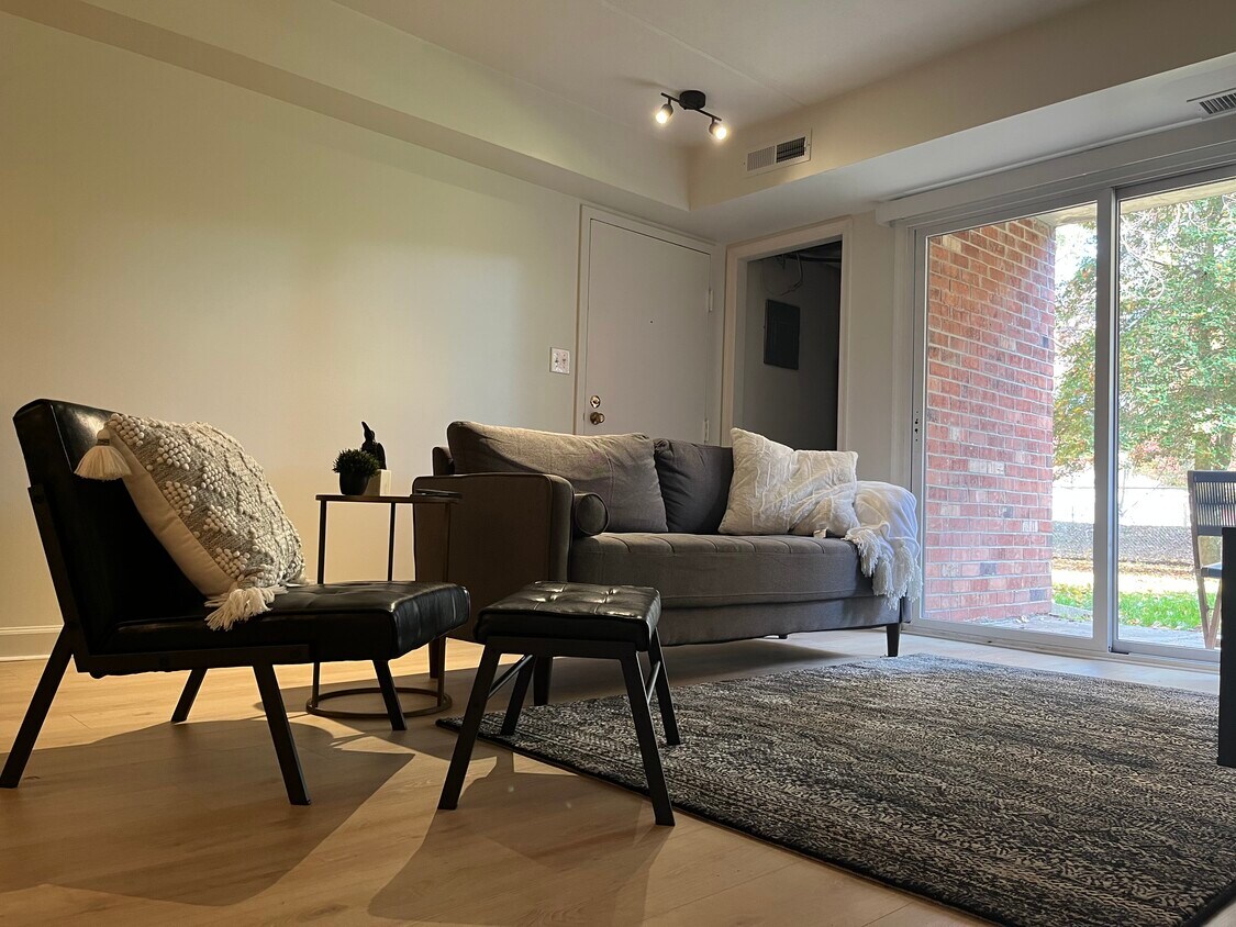 12 Ivy Hall Unit 4 Grand Hall, Dover, DE 19904 Condo for Rent in Dover, DE