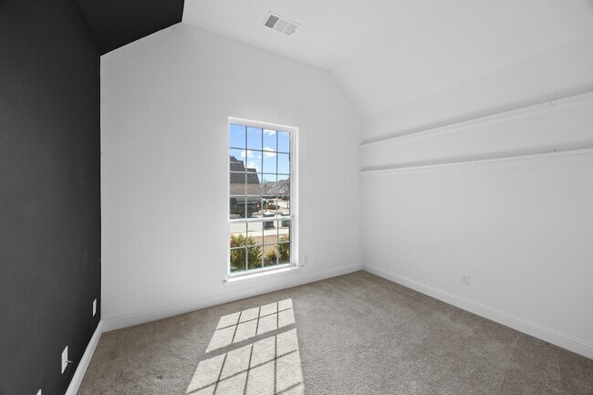 Foto del edificio - 2130 Sun Meadow Dr