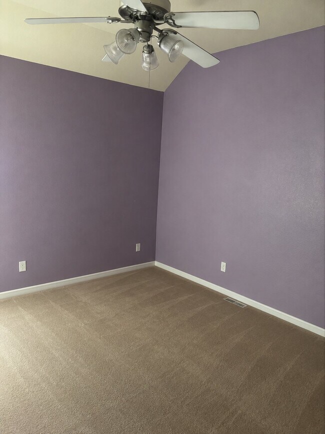 Building Photo - 908 Hartman Dr