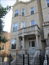 Building Photo - 1517 N California Ave