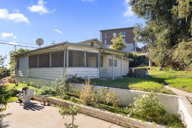 Foto del edificio - 11798 Kagel Canyon St