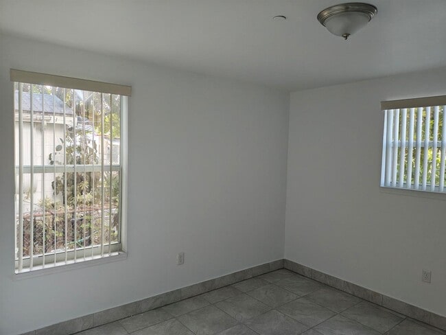 Foto del edificio - 2326 Taft St