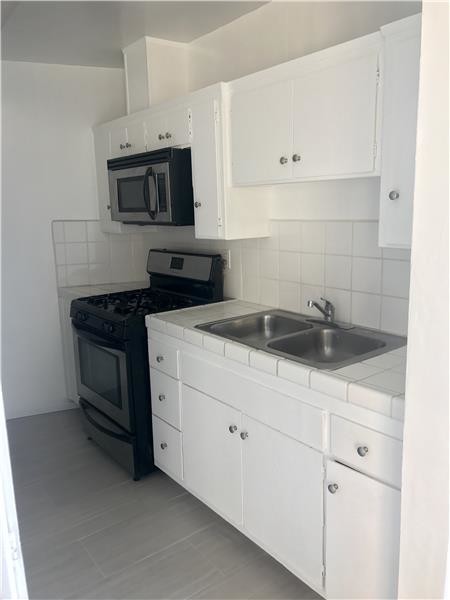 Foto del edificio - 1443 S Bundy Dr