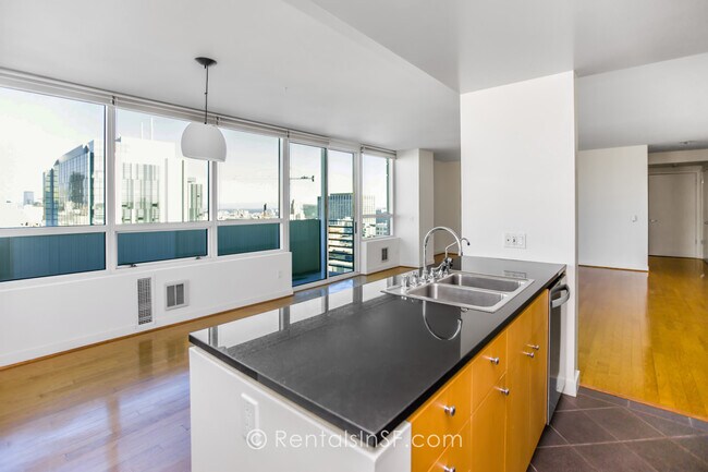 Foto del edificio - 1388 Gough St