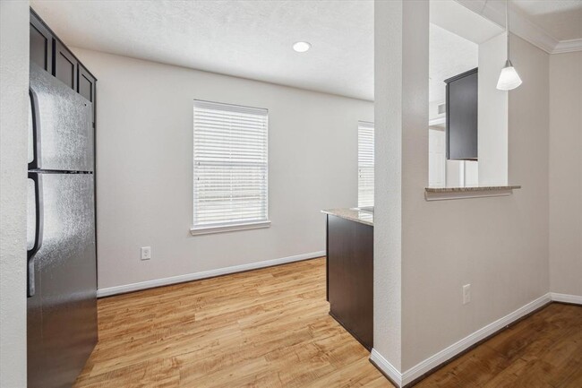 Building Photo - 1222 Heights Blvd