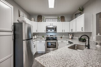 Building Photo - 39300 Cimarron Way