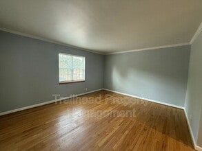 Building Photo - 316 E Gregory Blvd