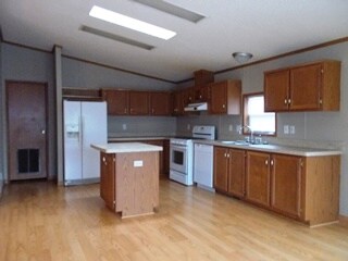 Foto del edificio - 58177 Meadow Creek Blvd