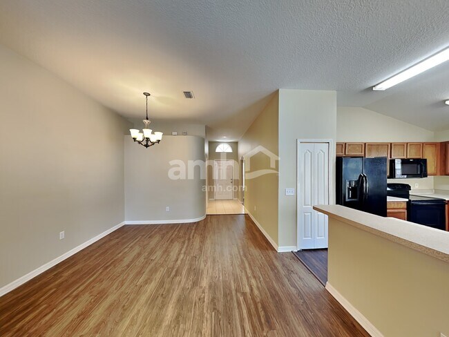 Building Photo - 12828 Standbridge Dr