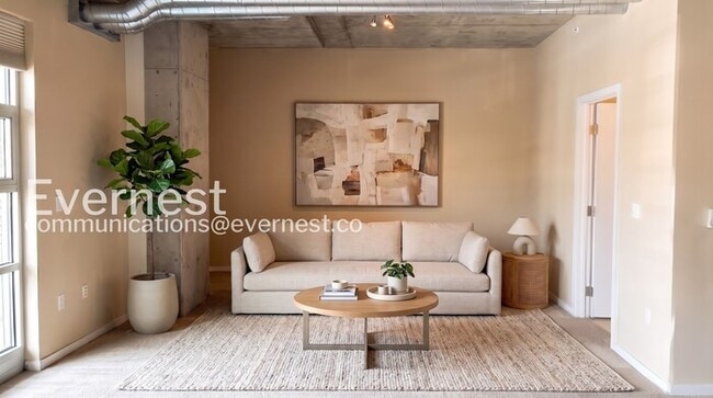 Building Photo - 3601 Arapahoe Ave