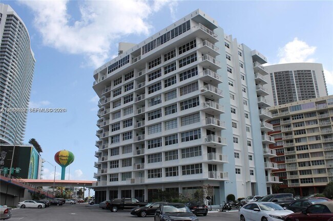 Foto del edificio - 1801 S Ocean Dr