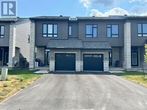 Building Photo - 121 Bristol Cres
