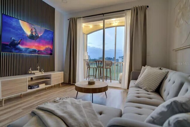 Building Photo - 8103 Coconut Palm Way