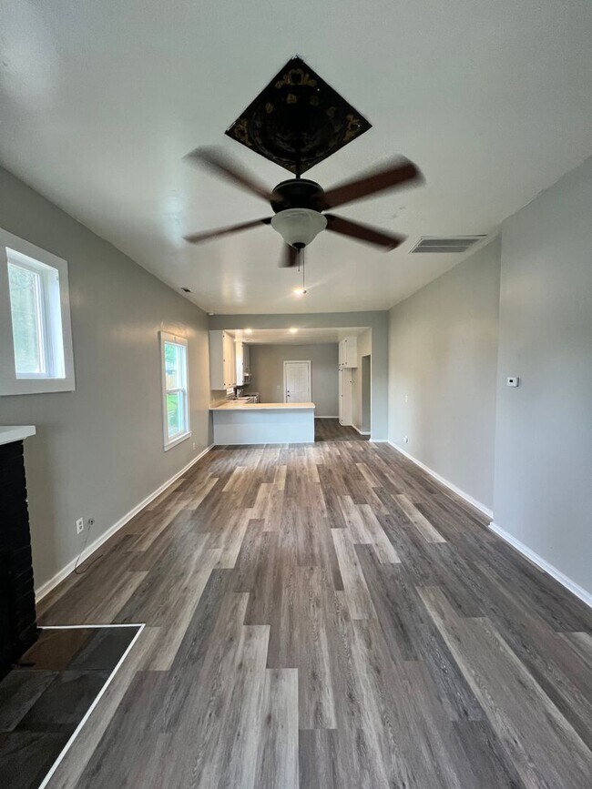 Foto del edificio - House Available for Rent in Mt Vernon!