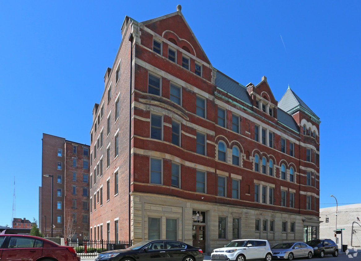 Primary Photo - Trevarren Flats