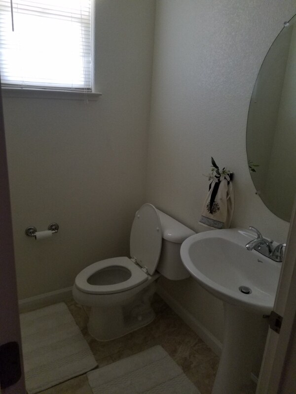 Foto del edificio - 17288 Barn Hill Ln