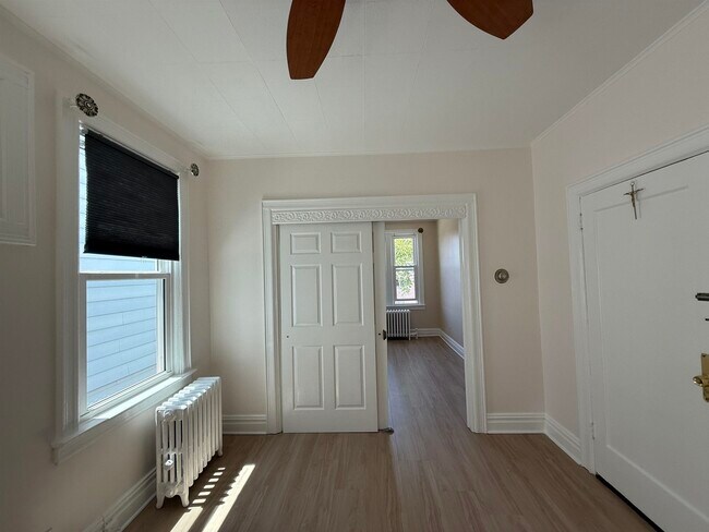 Building Photo - 268 Columbia Ave