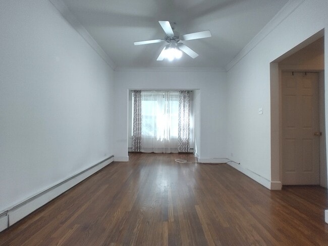 Foto del edificio - 3140 W Sunnyside Ave