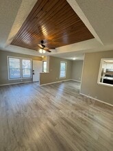 Building Photo - 459 W Grand St Building Photo - 459 W Grand St